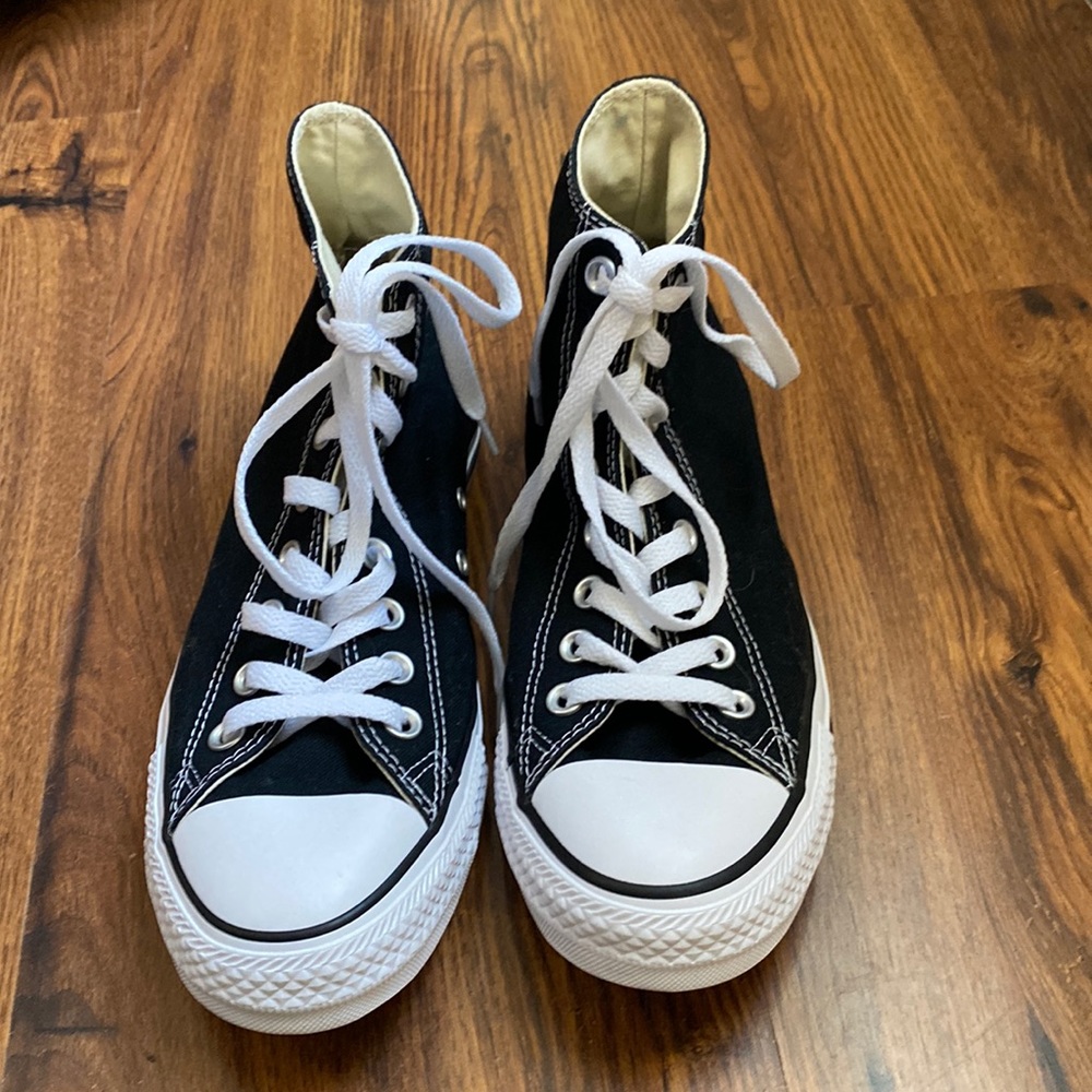 Black converse